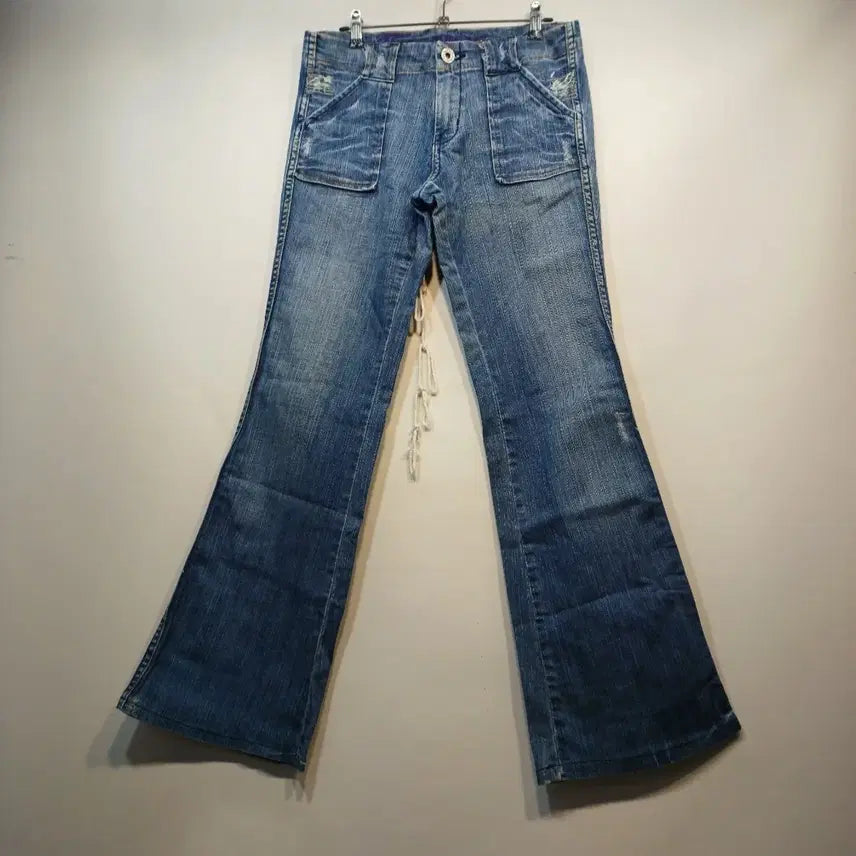 [BUNJANG] Vintage Style Denim Bootcut Jeans (Size 30) / 빈티지 스타일 데님 부츠컷 청바지 30사이즈 봄가을  64163