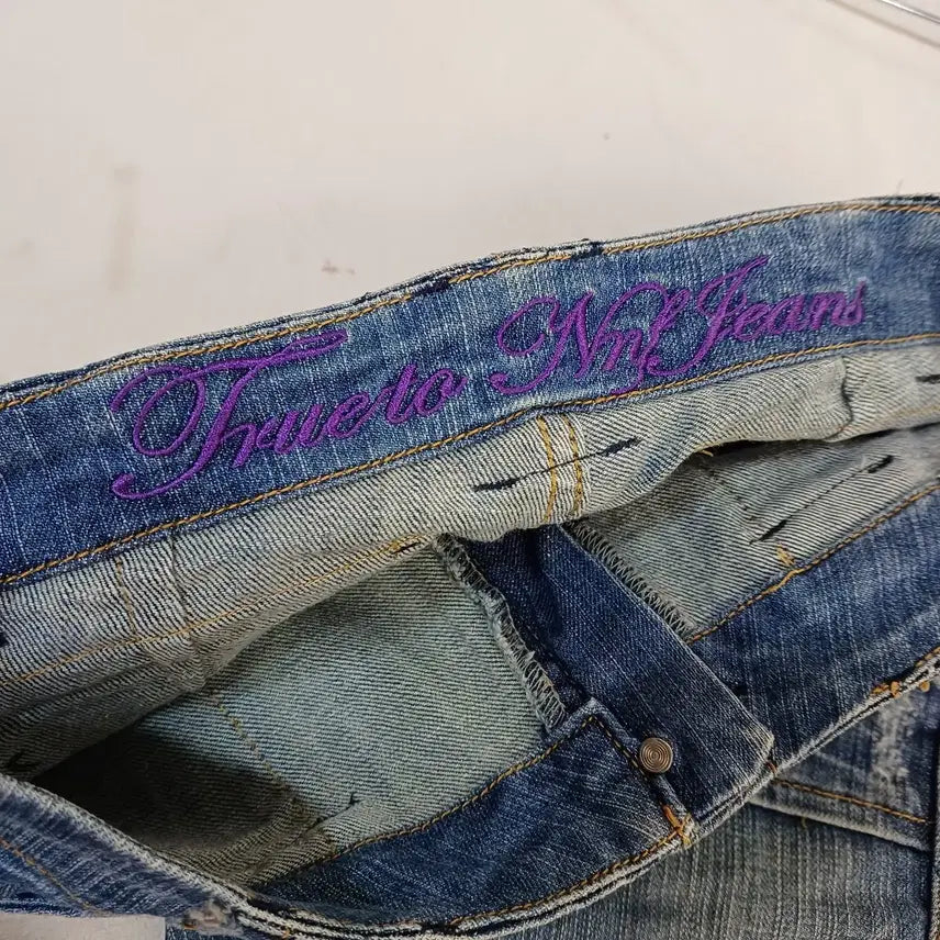 [BUNJANG] Vintage Style Denim Bootcut Jeans (Size 30) / 빈티지 스타일 데님 부츠컷 청바지 30사이즈 봄가을  64163