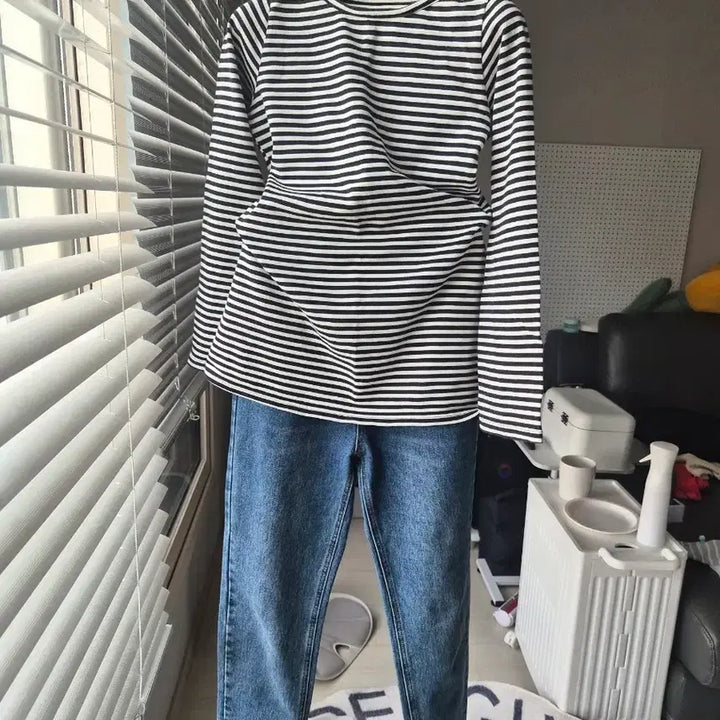 [BUNJANG] Black and White T-Shirt S / 블랙앤화이트 티 S 55