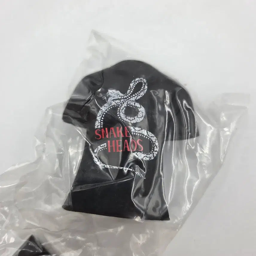 [BUNJANG] Crows D-chest T-Shirt Miniature Figure / 크로우즈 피규어 크로우즈X워스트  D-chest T-SHIRT 미니어처