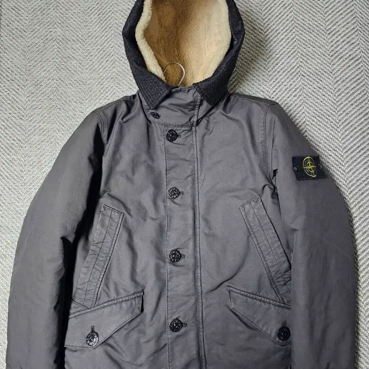 [SOLD OUT] 스톤아일랜드 다비드-TC 양털 후드 다운 자켓