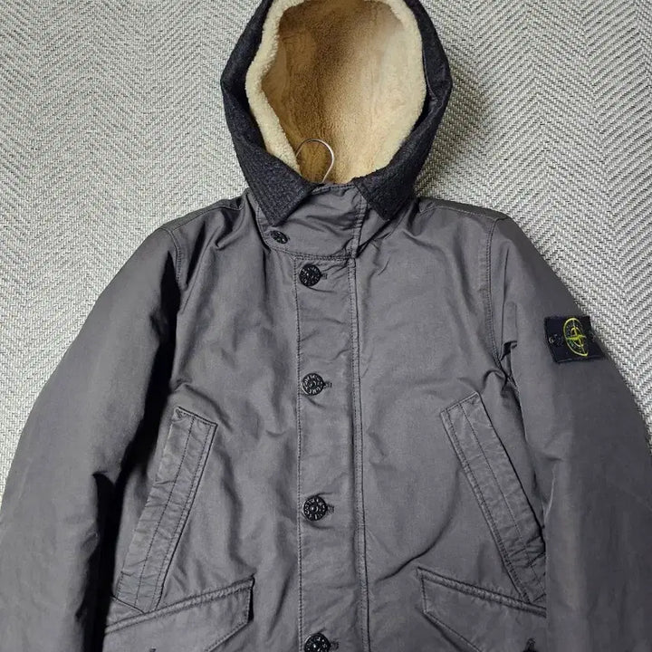 [SOLD OUT] 스톤아일랜드 다비드-TC 양털 후드 다운 자켓