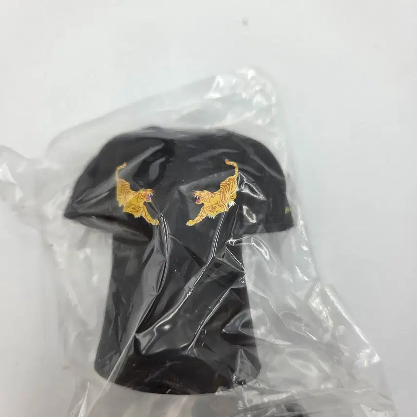 [SOLD OUT] 크로우즈 피규어 크로우즈X워스트  D-chest T-SHIRT 미니어처