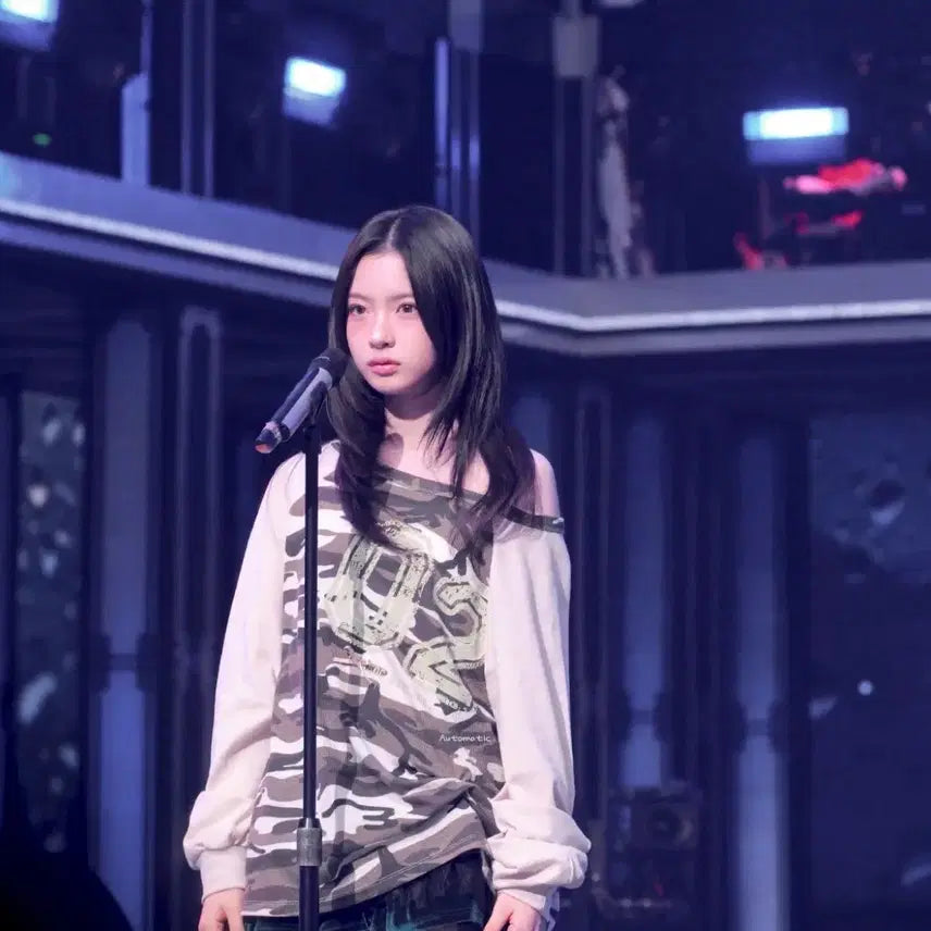 [SOLD OUT] 새상품) 솜속 TELIE CAMO RAGLAN TOP_IVORY