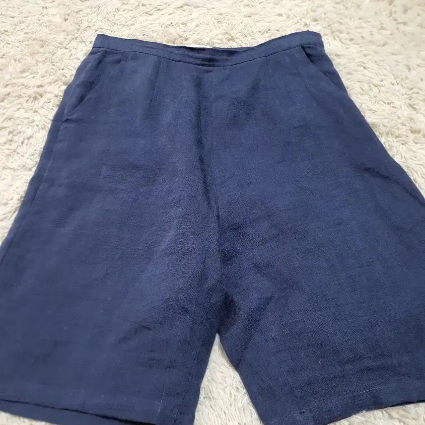 [BUNJANG] Navy Linen Culotte Pants / 네이비 색상의 린넨 소재 큐롯 팬츠예요허리 M 사이즈이며, 편안하게 착