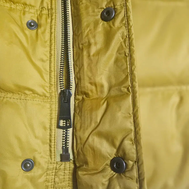 [BUNJANG] Burberry Vest Down Padded Jacket / BURBERRY (버버리) 베스트 다운패딩 (겨자색) 한국사이즈 100