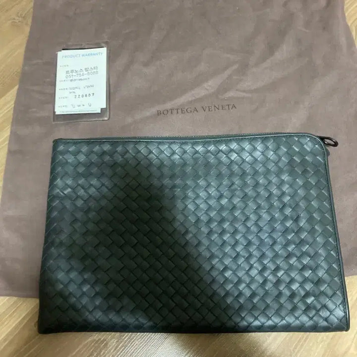 [SOLD OUT] 보테가베네타 클러치 정품 실사용적은 제품 저렴하게 판매
