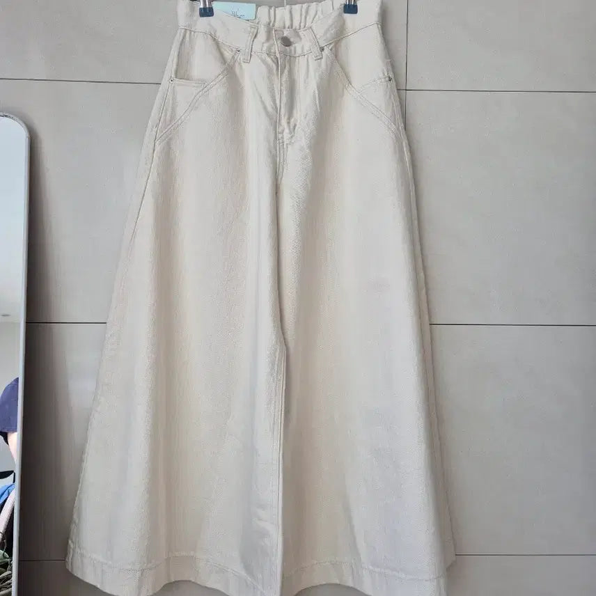 [SOLD OUT] 뒷밴딩 9부  아이보리 a 치마와이드 팬츠m