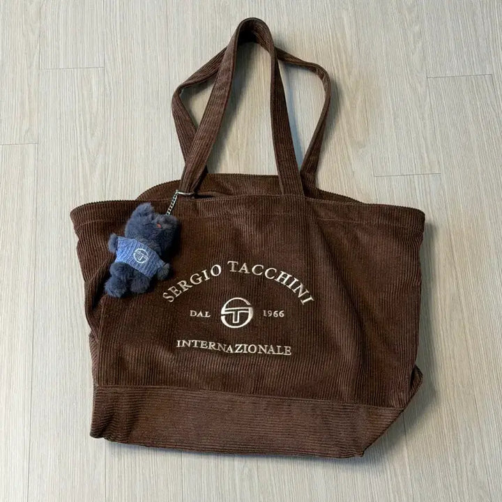 [BUNJANG] Sergio Tacchini U Classic Tote Bag + Keyring / 세르지오타키니 U 클래식 토트백 + 키링