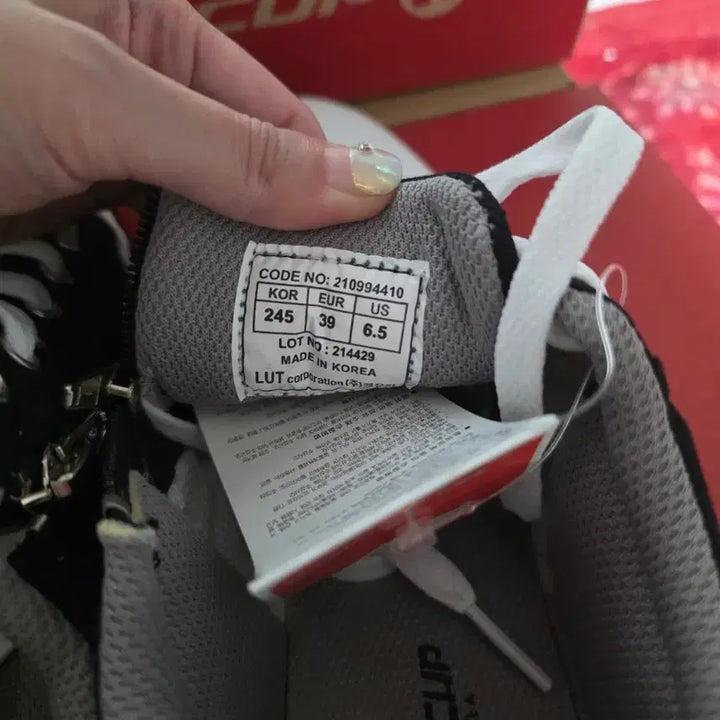 [BUNJANG] Jennings Black Sneakers / 제닝스 블랙 스니커즈