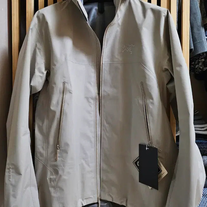 [SOLD OUT] 아크테릭스 베타 자켓 새제품 (룬 색상)