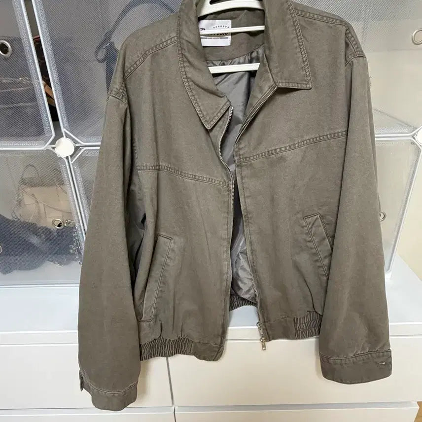 [BUNJANG] KARA Lightweight Jacket / 카라 간절기 자켓