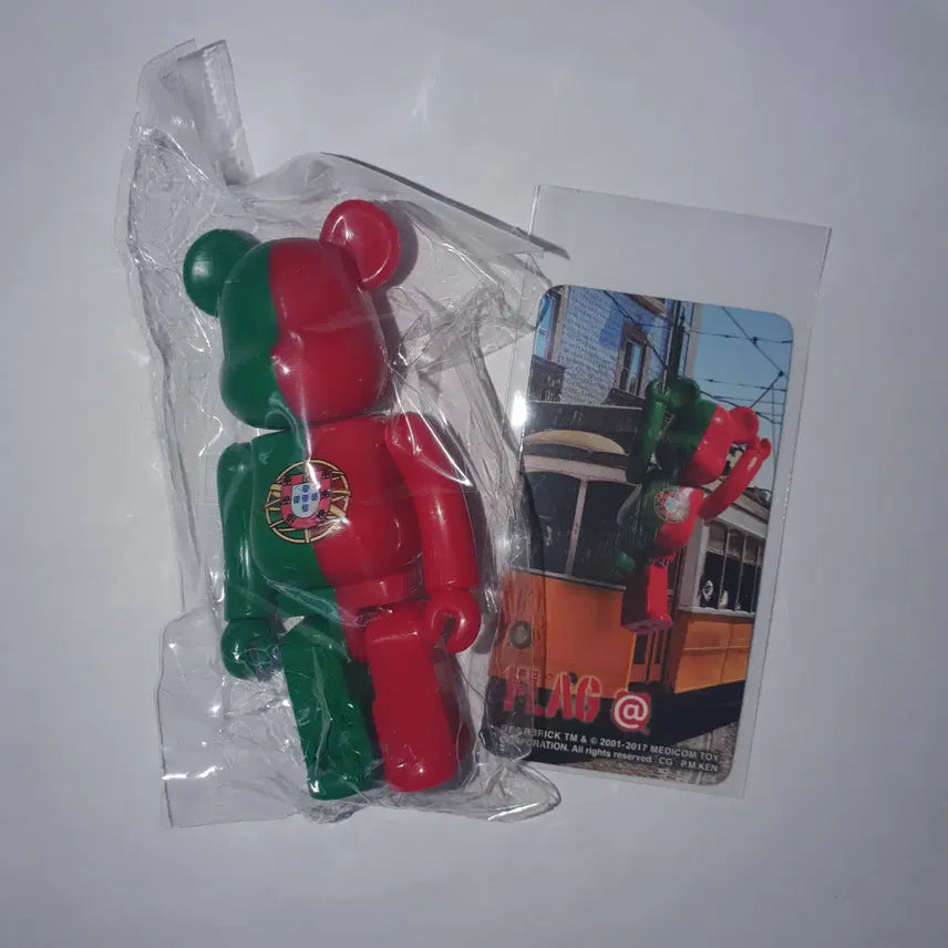 [BUNJANG] Bearbrick 34th Series Portugal Flag / 베어브릭 34탄 플래그