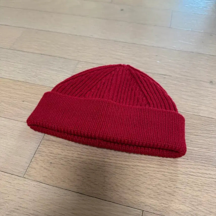 [BUNJANG] Anderssen-Anderssen Red Beanie / 안데르센안데르센 레드 비니