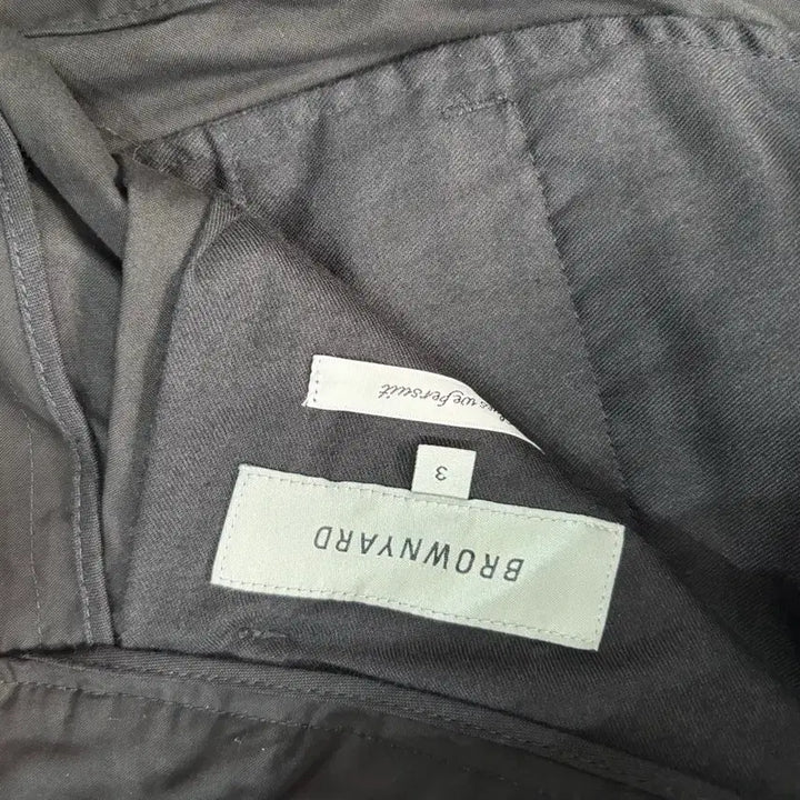 [SOLD OUT] 브라운야드 블랙 반바지