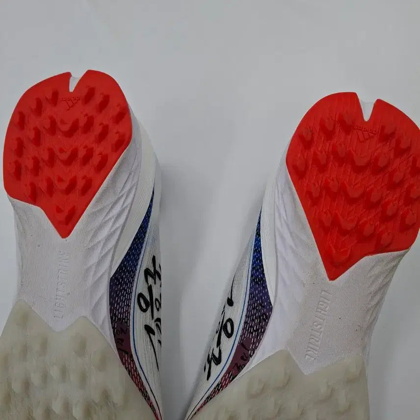 [SOLD OUT] 아디다스 손흥민 축구화F50 프로 손 태극7 레이스리스 TF 285사이즈