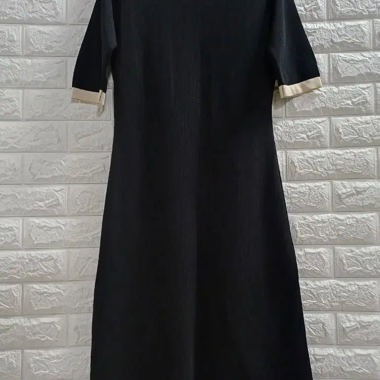 [BUNJANG] Black Knit Dress / 블랙 카라니트 원피스