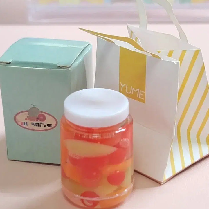 [BUNJANG] Rare Japanese Classic Department Store Fruit Can Miniature Gacha / [희귀가챠] 일본 고전 백화점 병 과일통조림 미니어쳐가챠