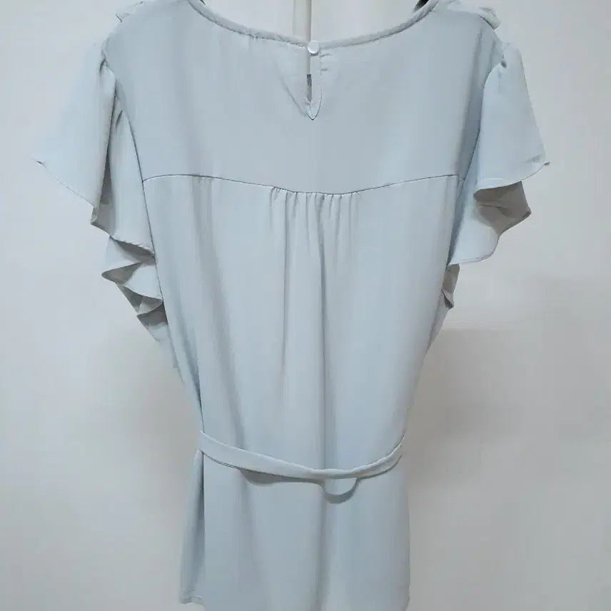 [SOLD OUT] 새상품 러플 블라우스 연그레이
