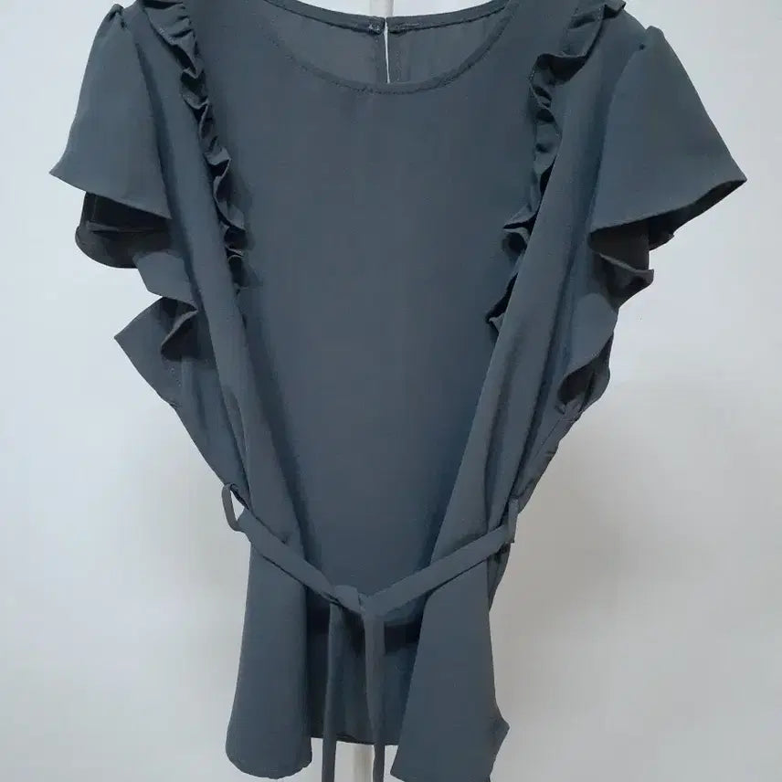 [SOLD OUT] 새상품 러플  블라우스 그레이