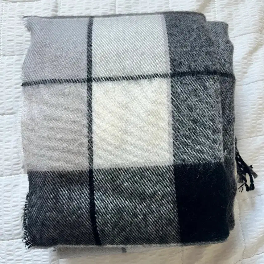 [SOLD OUT] 체크 패턴 목도리