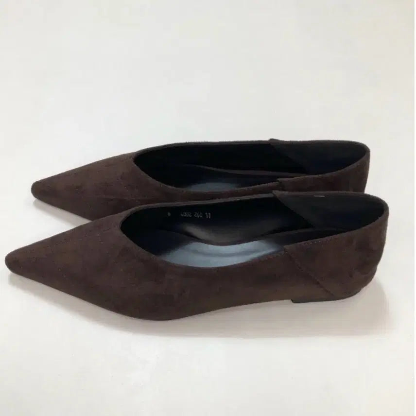 [BUNJANG] Stiletto Flat Shoes / Brown 245 / 스틸레토 플랫슈즈/브라운 245