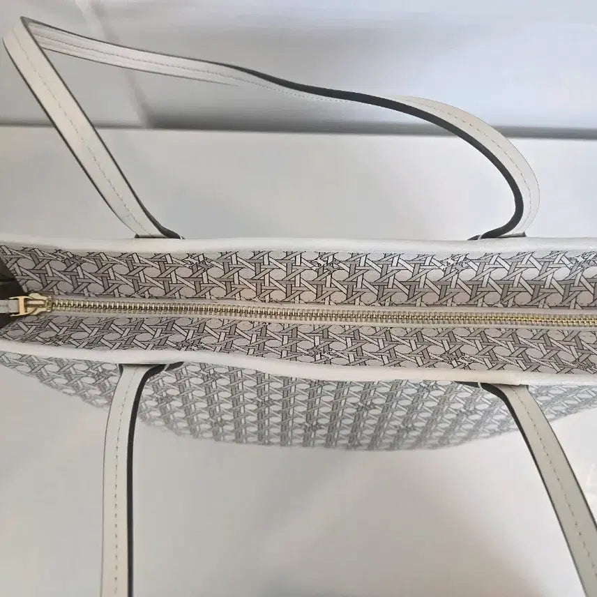 [BUNJANG] Tory Burch Ever Ready Tote Bag White / 토리버치 에버레디 토트백 화이트