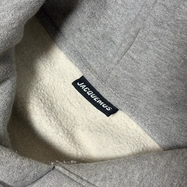 [SOLD OUT] JACQUEMUS 자크뮈스 후드티 그레이 L