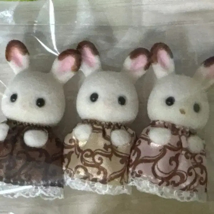 [BUNJANG] Sylvanian Families Chocolate Rabbit 40th Anniversary Newborn Rabbits / 실바니안 초콜릿 토끼 신생아 토끼들