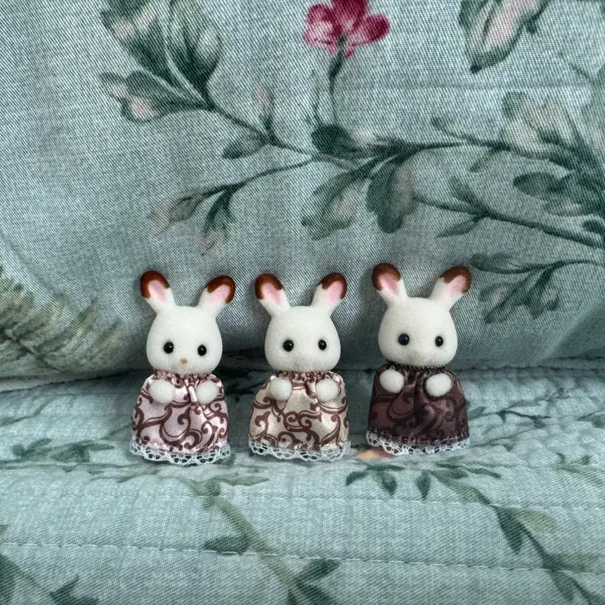 [BUNJANG] Sylvanian Families Chocolate Rabbit 40th Anniversary Newborn Rabbits / 실바니안 초콜릿 토끼 신생아 토끼들