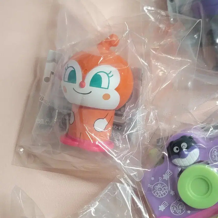 [BUNJANG] Anpanman Gimmick Gacha Set (10 Items) / 호빵맨 기믹 가챠 세트 10종 일괄 2.2 (식빵맨, 짤랑이 등)