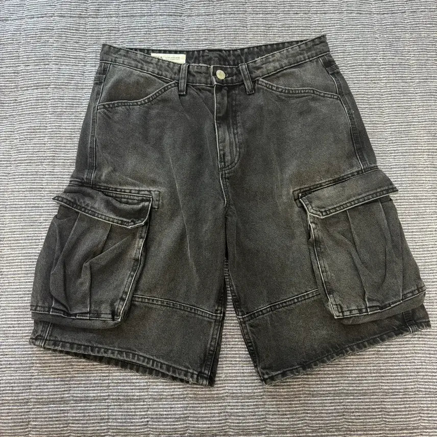[SOLD OUT] 자라 블랙 데님 카고 반바지