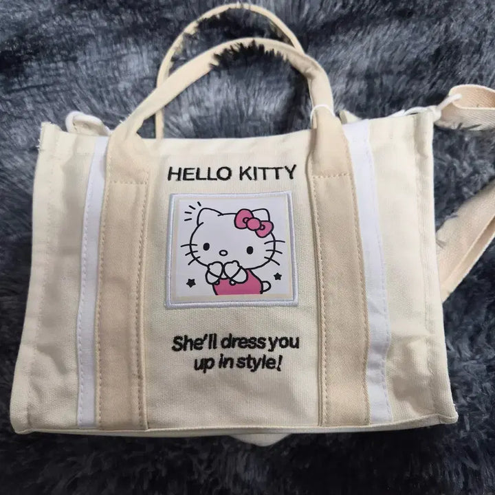 [BUNJANG] Hello Kitty Canvas Tote Bag Ivory / 헬로키티 캔버스 토트백 아이보리