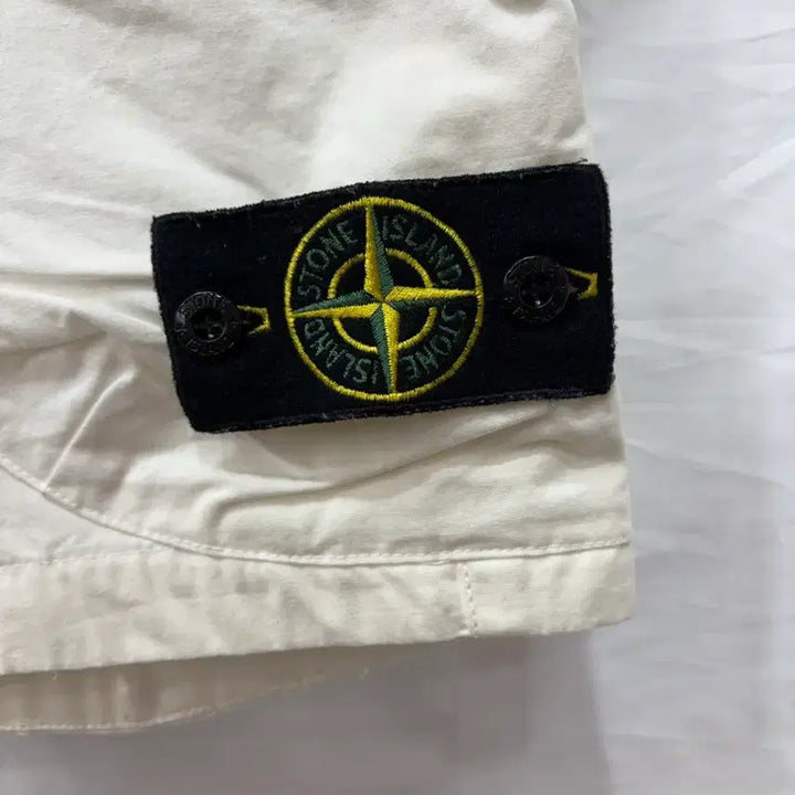 [BUNJANG] Stone Island Cargo Shorts 32 inch / 스톤아일랜드 카고 반바지 32인치(정품)