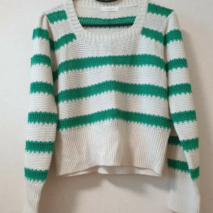 [SOLD OUT] 그린 스트라이프 니트