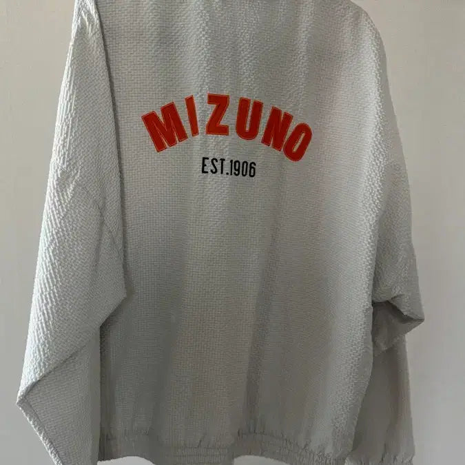 [SOLD OUT] 미즈노 시어서커 바람막이