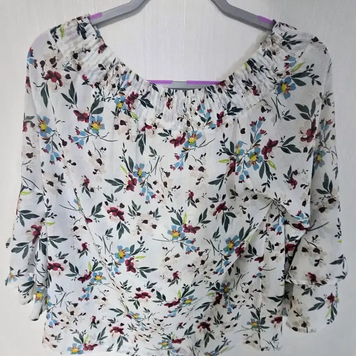 [BUNJANG] Flower Pattern 7-Sleeve Blouse / 플라워 패턴 블라우스