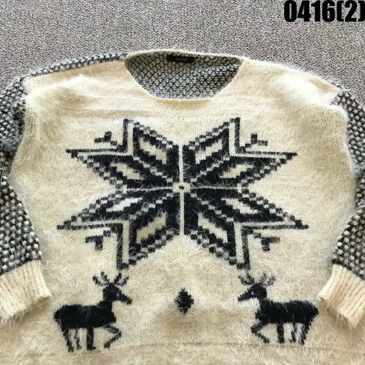 [BUNJANG] Vaneike Deer Pattern Knit Sweater / 반에이크 사슴 패턴 니트 f