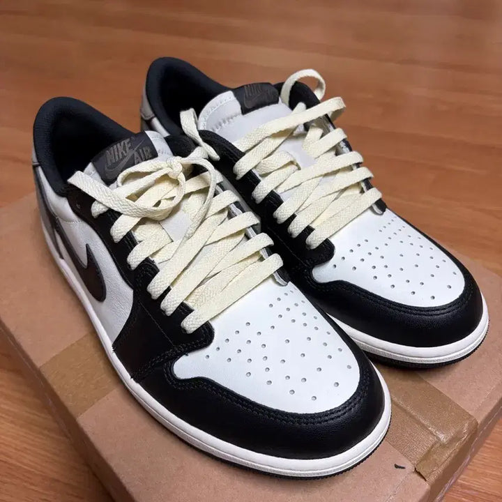 [SOLD OUT] [285/10.5] 나이키 조던 1 레트로 로우 모카