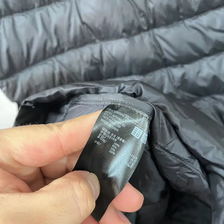 [BUNJANG] Uniqlo Lightweight Padded Vest (S) / 유니클로 경량 패딩 베스트 (s)