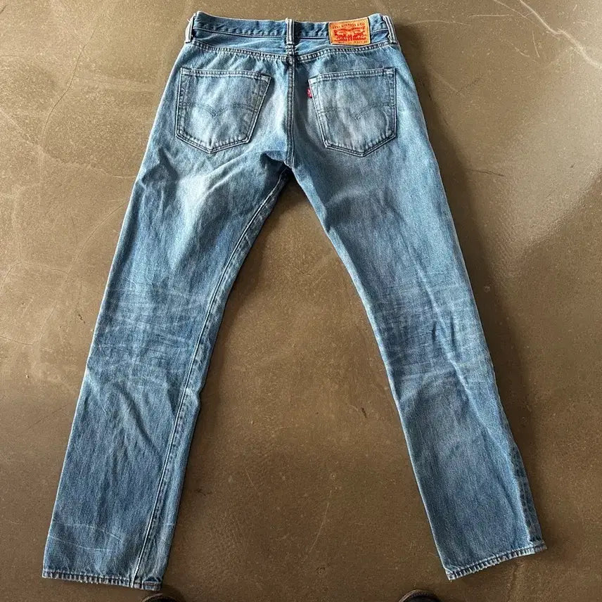 [SOLD OUT] Levis 501 denim pants w32