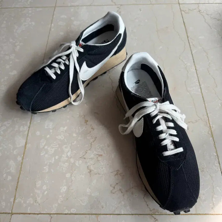 [BUNJANG] Nike LD-1000 SP Black &amp; Sail Sneakers / 나이키 / Ld-1000 sp 블랙 앤 세일 / 285(us10.5)
