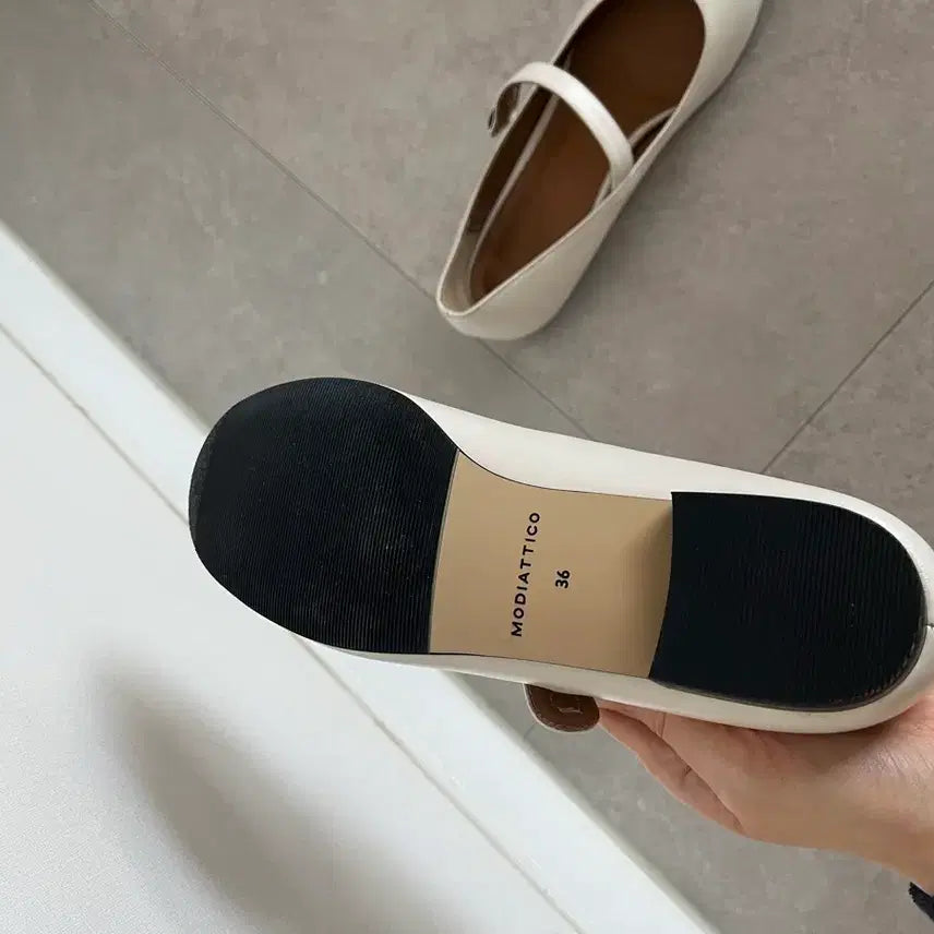 [SOLD OUT] 모디아티코 COI 스트랩 플랫슈즈 230