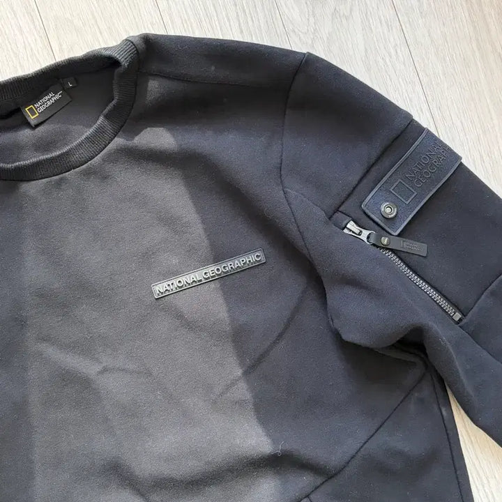 [SOLD OUT] 내셔널지오그래픽 맨투맨 L