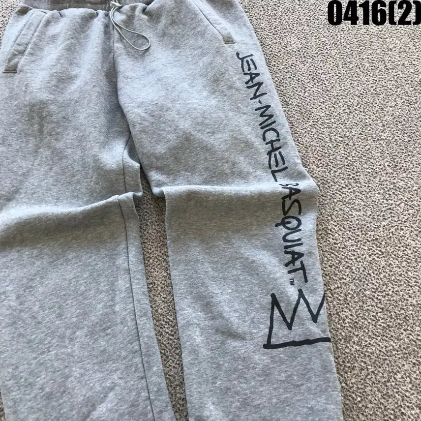 [BUNJANG] Jean-Michel Basquiat Grey Training Pants / 장미셀 바스키아 프린팅 회색 트레이닝 바지 64