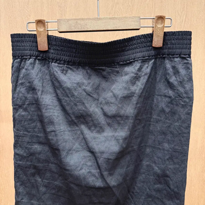 [BUNJANG] Acne Studios Crinkle Banding Midi Skirt Black / 아크네 스튜디오 크링클 밴딩 미디스커트 후면 포켓 디테일 유광 블랙