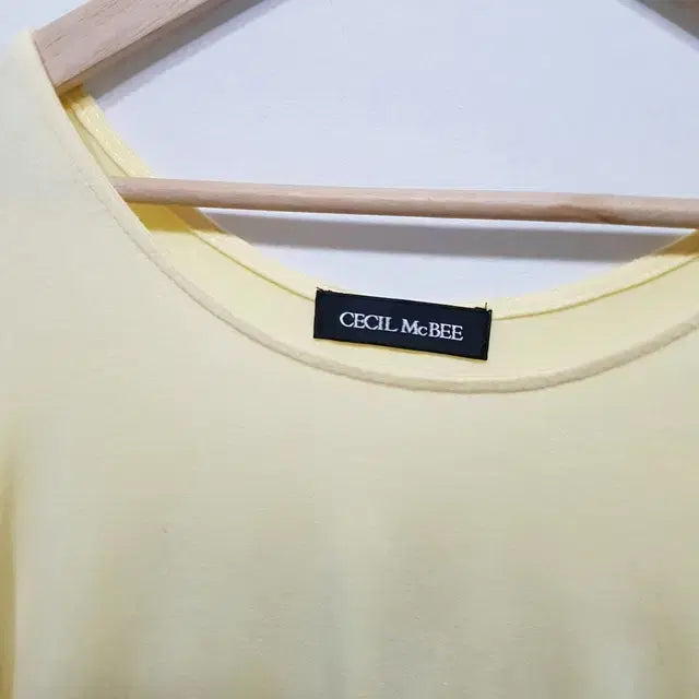 [BUNJANG] CECIL McBEE Yellow T-shirt / CECIL McBEE 티셔츠 옐로우