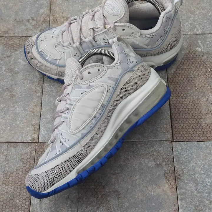 [BUNJANG] Nike Air Max 98 Sneaker / (225)나이키 에어맥스 98 스네이프 스킨 카모 스니커즈