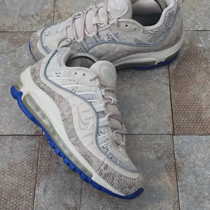 [BUNJANG] Nike Air Max 98 Sneaker / (225)나이키 에어맥스 98 스네이프 스킨 카모 스니커즈