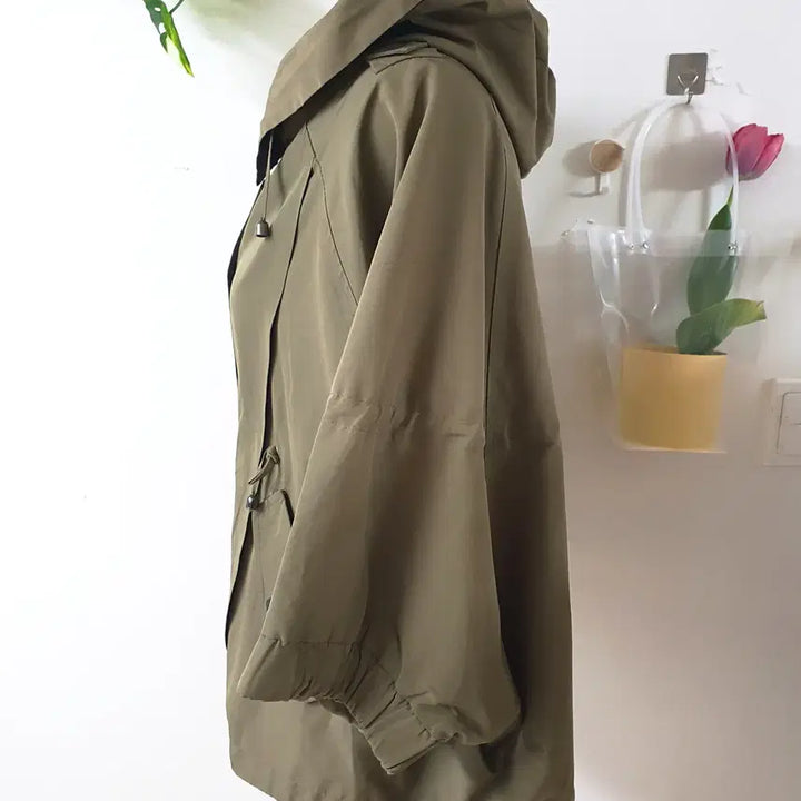[BUNJANG] RYAN Hooded Asymmetrical Windbreaker Jacket / RYAN 가오리핏 야상 바람막이 55~99 후드언발 카키 F